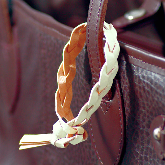 反射みつあみチャーム